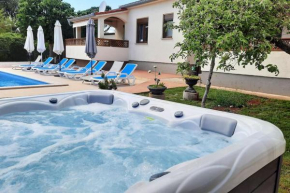 Apartments Rudez - pool - jacuzzi